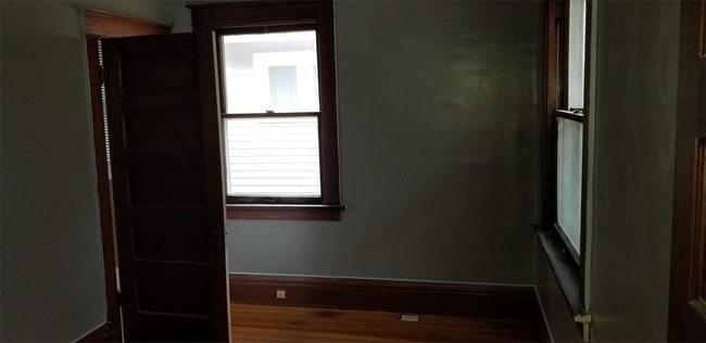Photo - 1051 Daniels St NE
