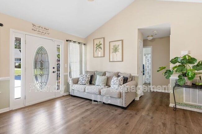 Photo - 1608 Rogers Pointe Ln