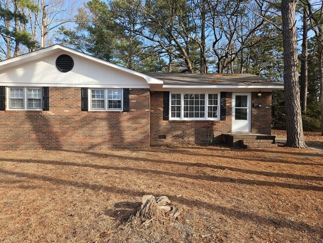 Building Photo - New Listing!!