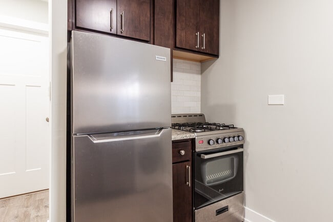 Photo - 454 W Barry Ave