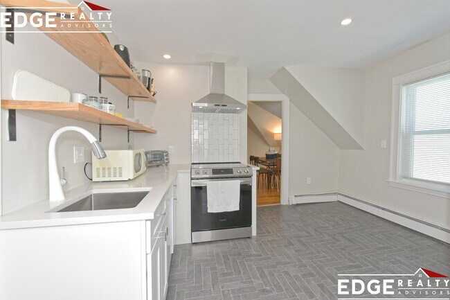 Photo - 16 Lexington St Unit 3