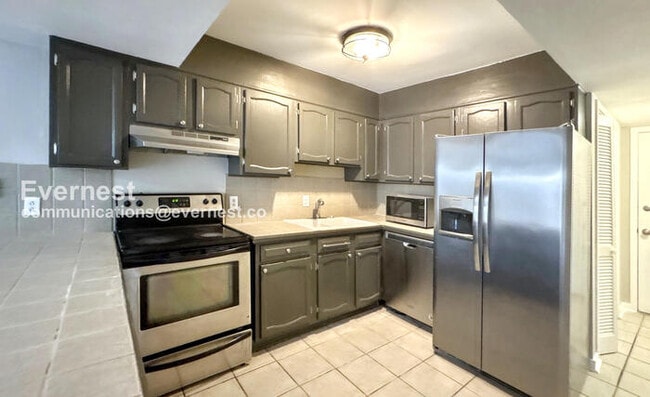 Photo - 684 Idlewild Cir