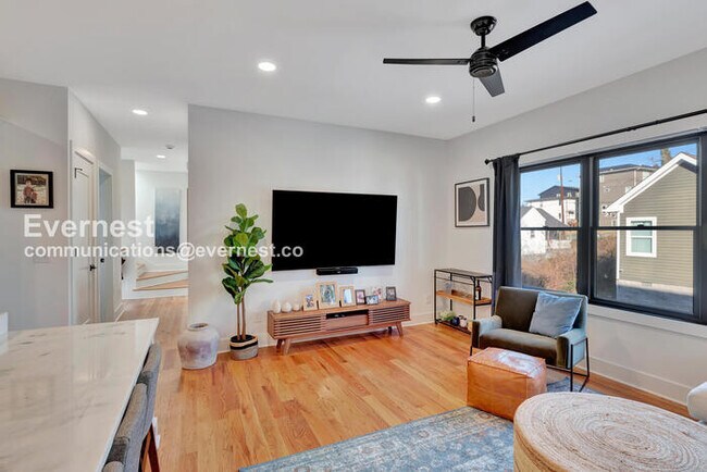 Photo - 1258 1st Ave S