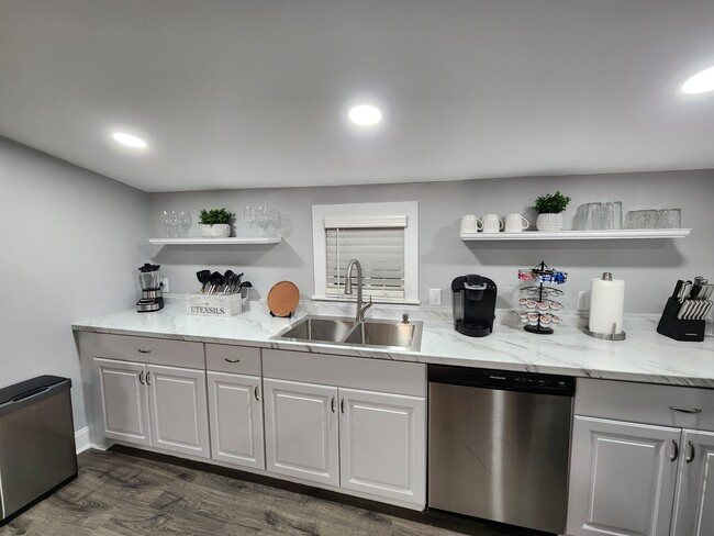 Photo - 1624 Chester St