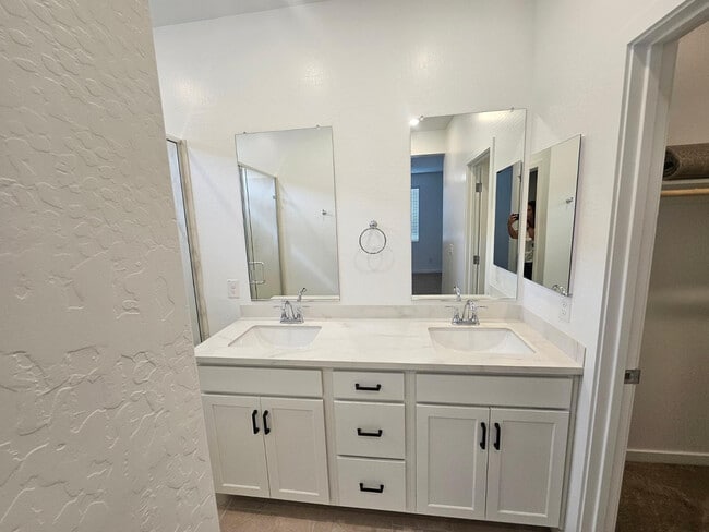 Photo - 548 Fremont Pass