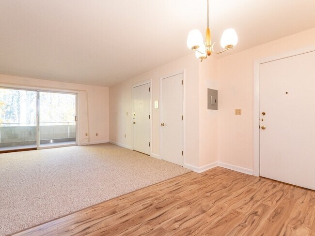 Photo - 49 Jacqueline Rd Unidad 6