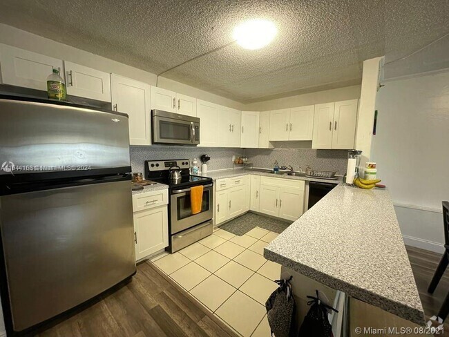 Building Photo - 14850 Naranja Lakes Blvd Unit B2F Rental