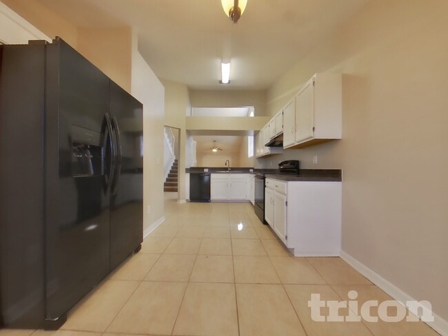 Photo - 1627 Chatham Cir