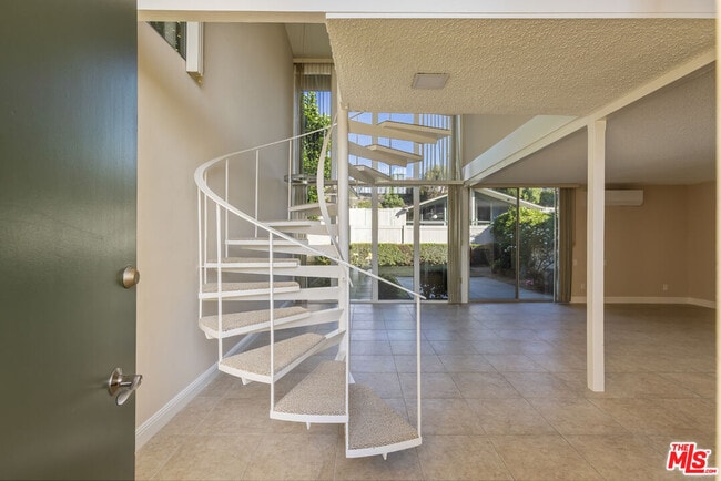 4171 Del Mar Ave