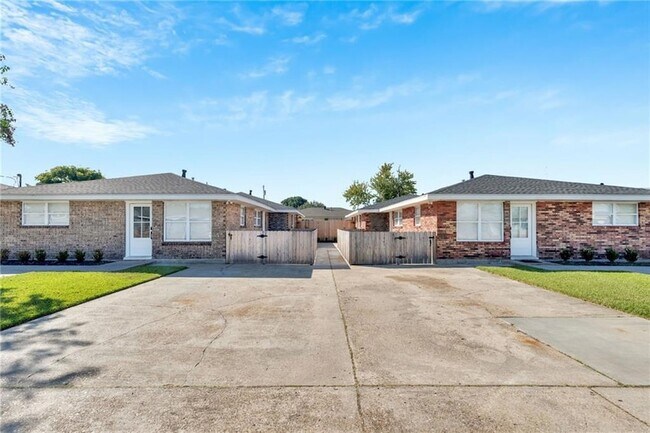 Building Photo - 2512 Chalona Dr Rental