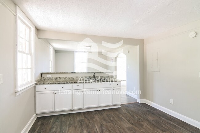 Photo - 2861 17th Ave