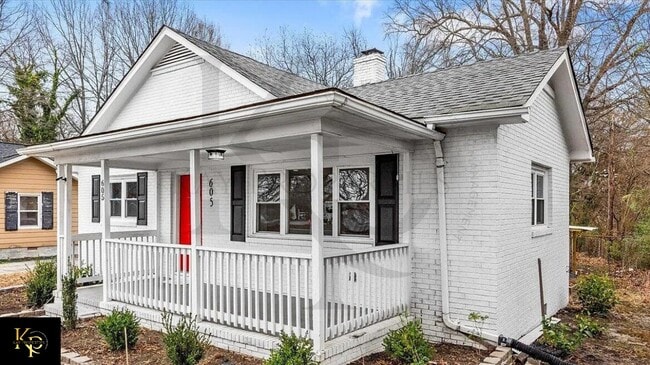 Photo - 605 Apple St