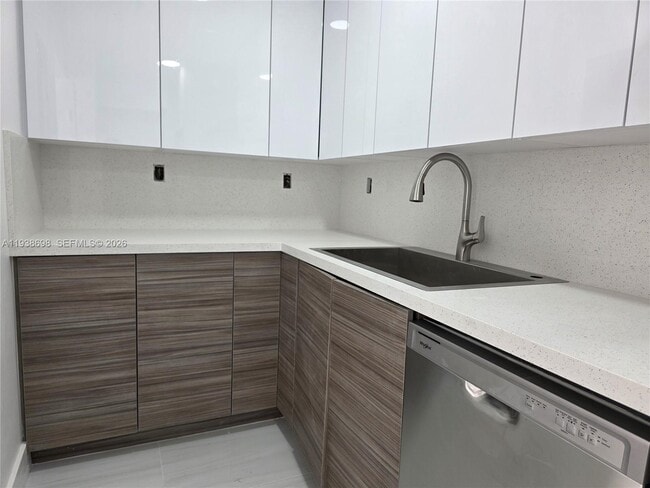 Photo - 1000 West Ave Unit 530