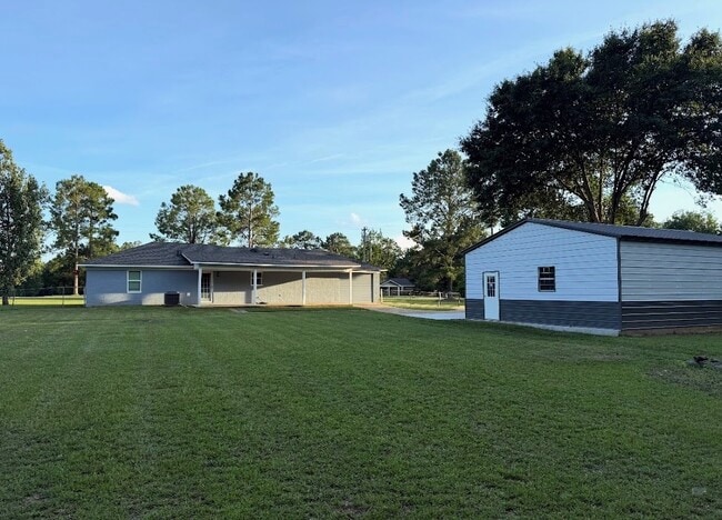 Photo - 121 Country Dr