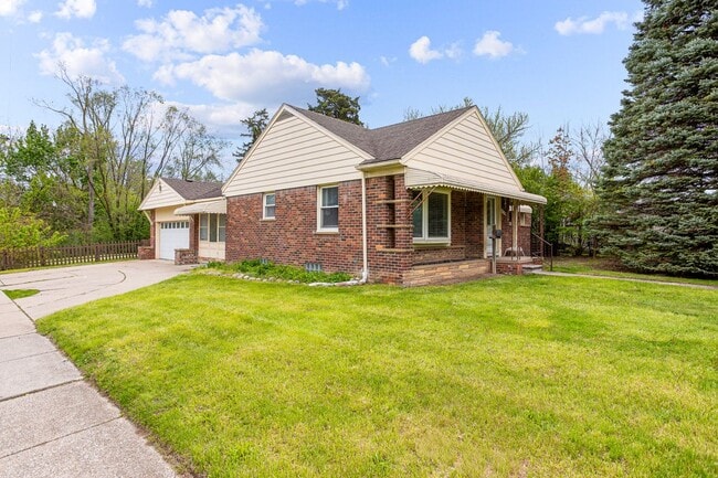 Photo - 25346 Fairway Dr