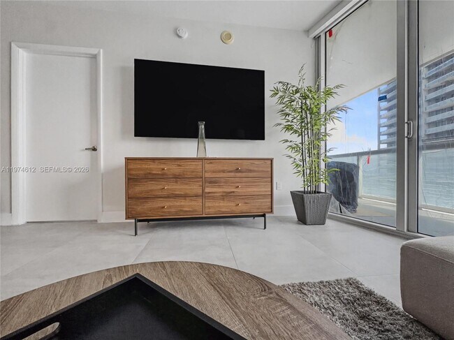 Photo - 475 Brickell Ave Unit 4611