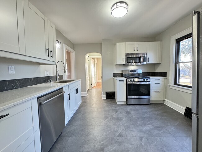 Photo - 10202 W Bungalow Pkwy