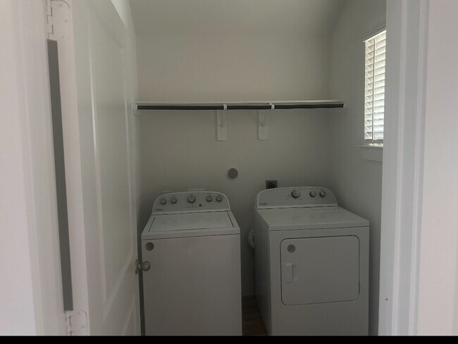 Photo - 19192 Cedar Lennox Cir