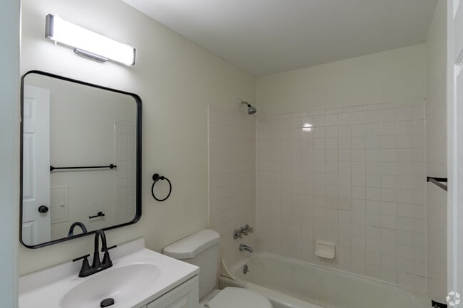 U-Crest Apartments