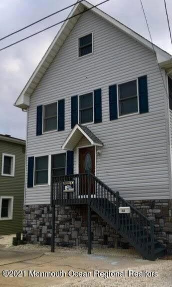 61 Fielder Ave