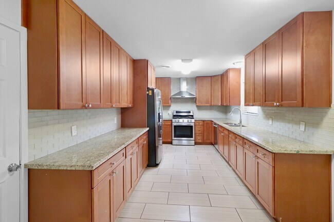 Photo - 5554 Beechnut St