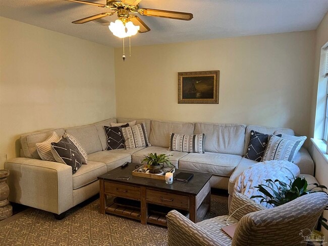 Photo - 113 McClure Dr