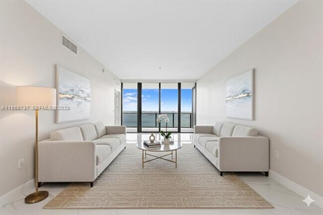 Photo - 700 NE 24th St Unit 700 NE 24th St 4206