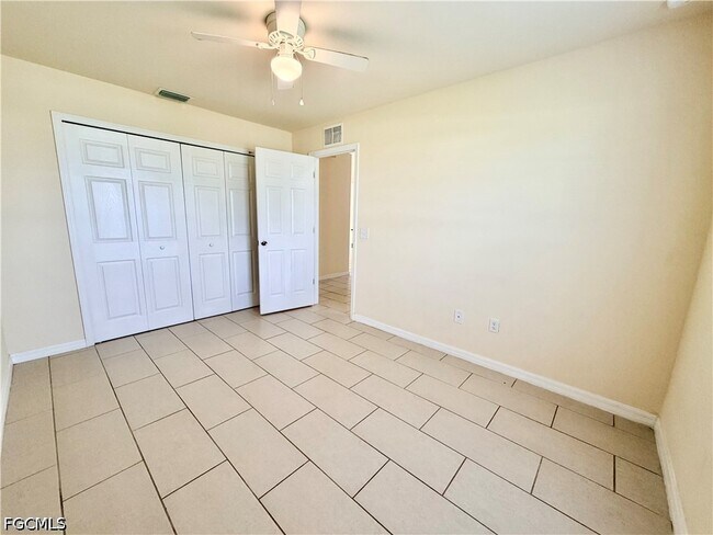 Photo - 1044 NE 8th Pl