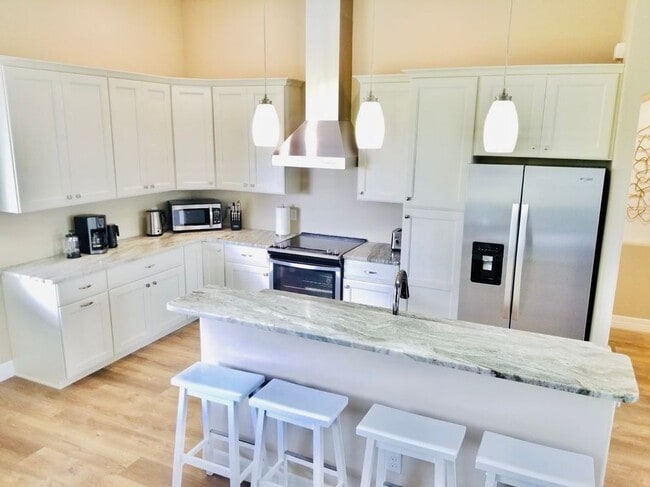 Photo - 257 Manor Rd