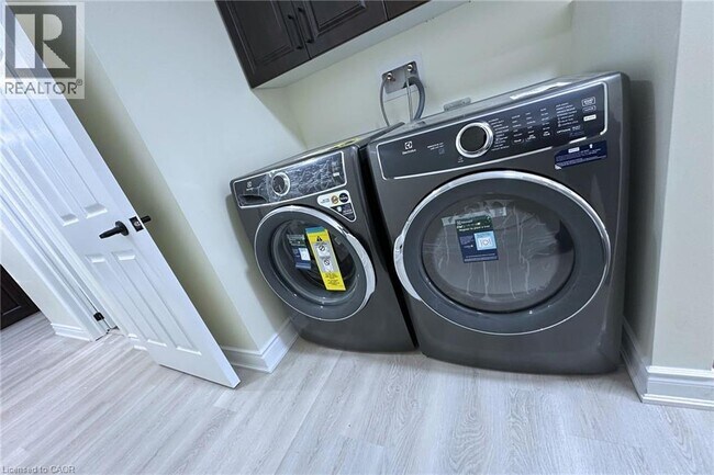 Photo - 59 Windrush Trail