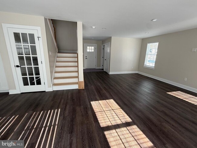 Photo - 114 Isabella Dr