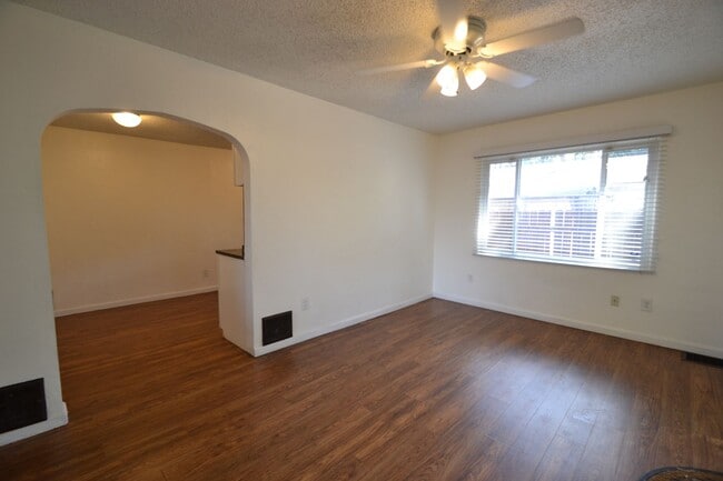 322 Park Ln