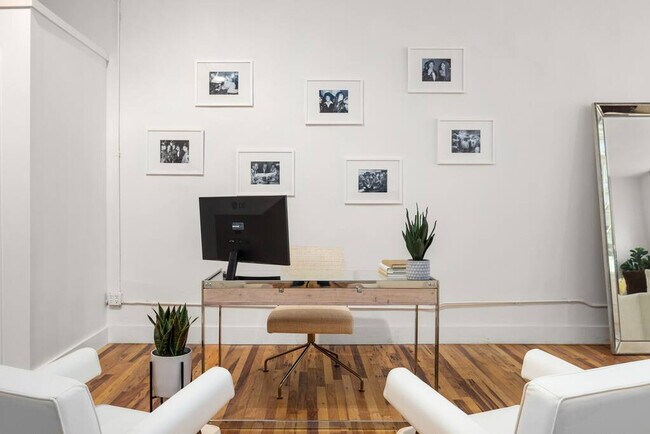 Photo - 508 Broadway Unit ID1035002P