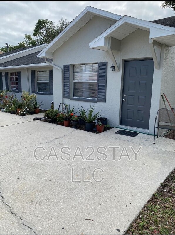 Building Photo - 3846 Madison Ave Unit 3