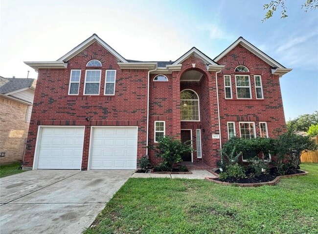 Building Photo - 5015 Cottonglen Ct