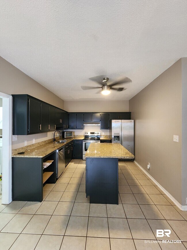 Photo - 100 Dunbar Loop