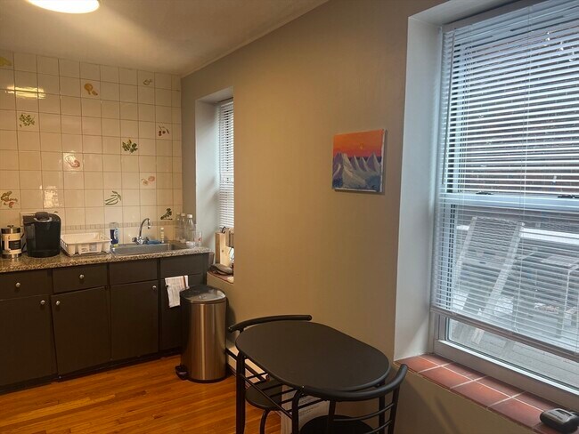 Photo - 56 Prince St Unit 4