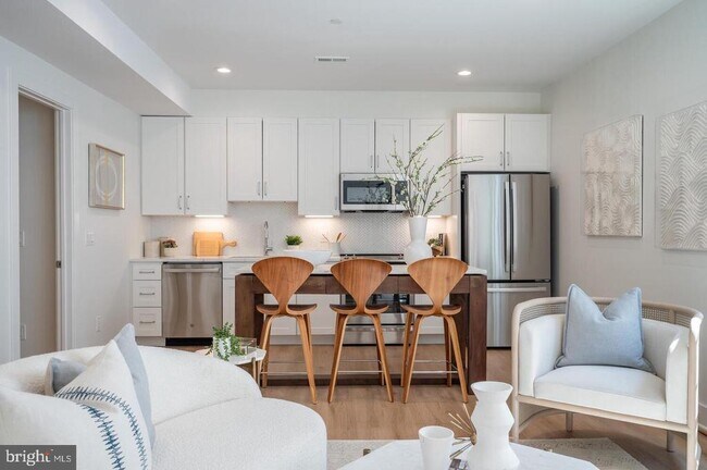 Photo - 1228 Brentwood Rd NE Unit 001