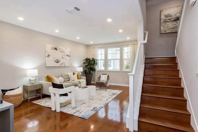 Photo - 141 Orbit Wy