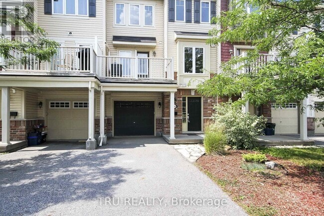 Photo - 2505 Waterlilly Way