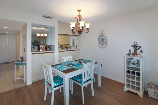 Photo - Saybrook Seasonal Condo for Rent Unit 19