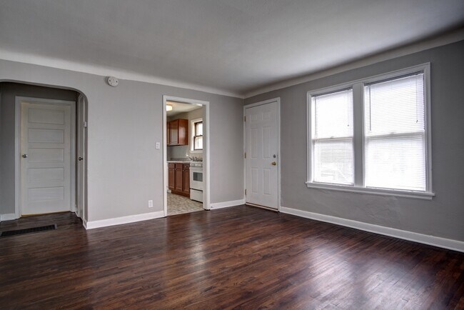 Photo - 1889 Saint Anthony Ave Townhome