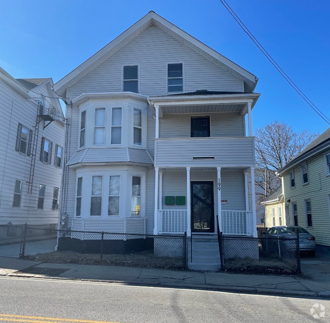 Building Photo - 199 Pawtucket Ave Rental