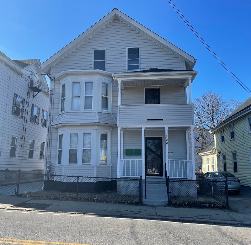 Photo - 199 Pawtucket Ave Unidad 3 Rental