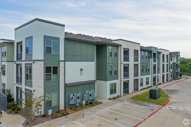 Photo - Estates at Ferguson