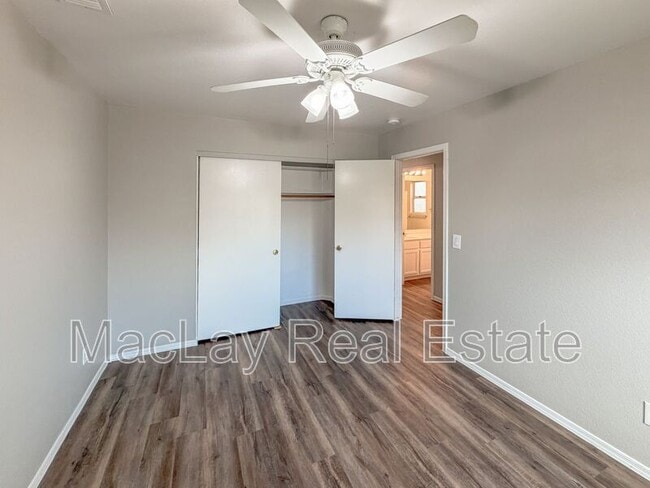 Photo - 2934 E Blackhawk Dr