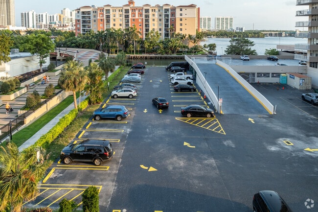 250 174th St - Winston Towers 100