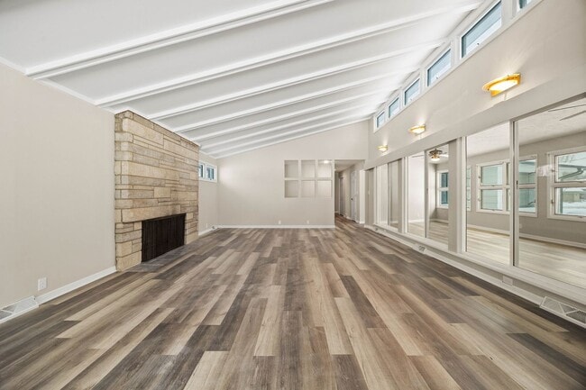 Photo - 246 Miller Ave