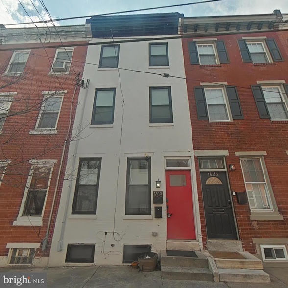 Photo - 1618 Swain St