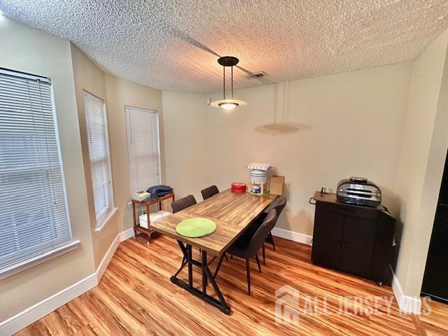 Photo - 211 Sunshine Ct